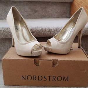 Felixx Peep Toe Heels